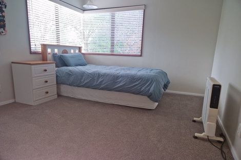 Photo of property in 18 Corrondella Grove, Belmont, Lower Hutt, 5010