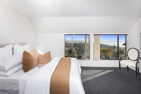 Photo of property in 1/17 Moncks Spur Road, Redcliffs, Christchurch, 8081