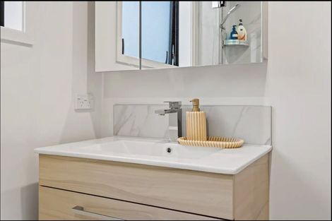 Photo of property in 10/172 Don Buck Road, Massey, Auckland, 0614