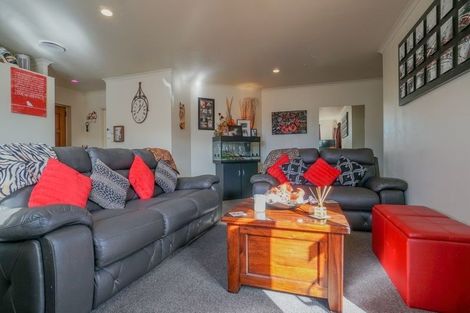 Photo of property in 27 Marblewood Grove, Pukekohe, 2120