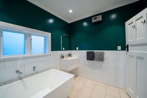 Photo of property in 2/49 Saint James Avenue, Papanui, Christchurch, 8053