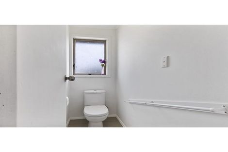 Photo of property in 5 Hutt Road, Manurewa, Auckland, 2102