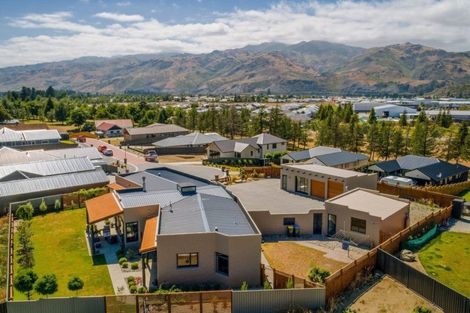 Photo of property in 11 Hortons Way, Cromwell, 9310