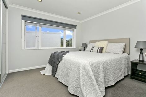 Photo of property in 2 Peter Terrace, Castor Bay, Auckland, 0620
