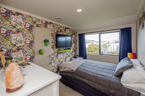 Photo of property in 16 Okarito Avenue, Levin, 5510
