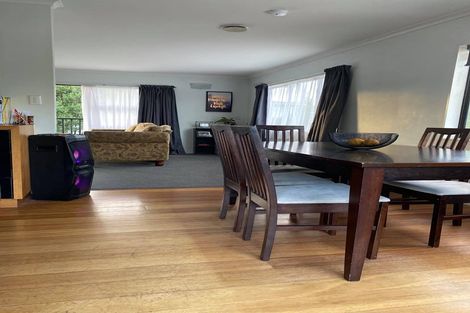 Photo of property in 72a Borich Road, Sunnyvale, Auckland, 0612