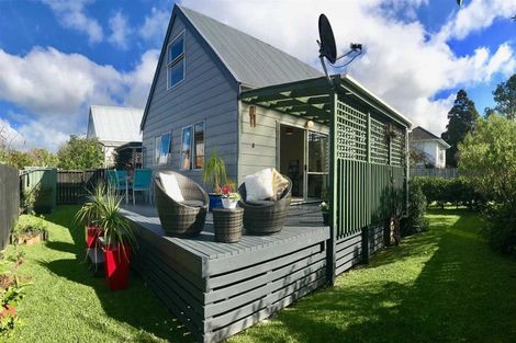 Photo of property in 36 Rimu Street, New Lynn, Auckland, 0600