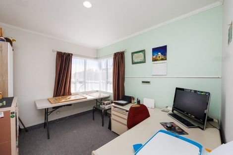 Photo of property in 12 Lancewood Lane, Roslyn, Palmerston North, 4414