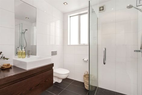 Photo of property in 43 Hawkesbury Avenue, St Albans, Christchurch, 8014