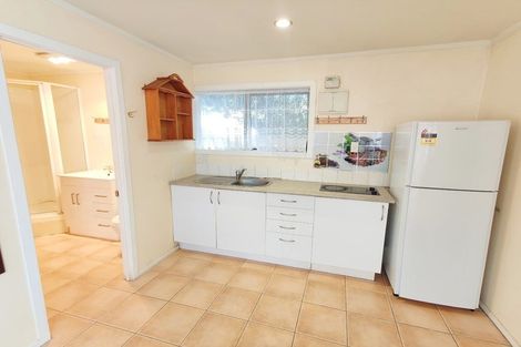 Photo of property in 49 Stanniland Street, Sunnyhills, Auckland, 2010