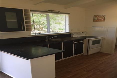 Photo of property in 26 Rosario Crescent, Red Beach, 0932