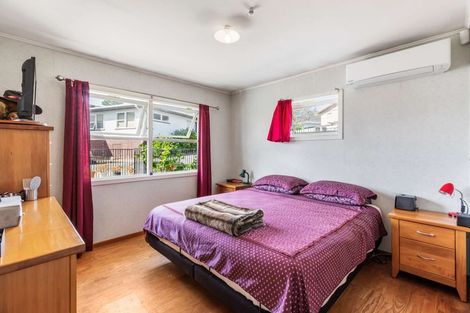 Photo of property in 26 Kaikoura Street, Henderson, Auckland, 0612