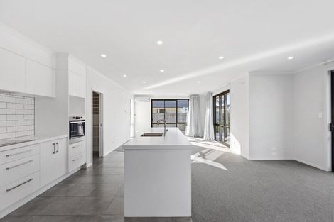 Photo of property in 2 Selliera Place, Papamoa Beach, Papamoa, 3118