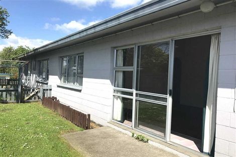 Photo of property in 24 Maire Street, Inglewood, 4330