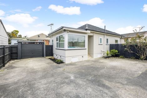 Photo of property in 2/15 Hill Road, Papatoetoe, Auckland, 2025