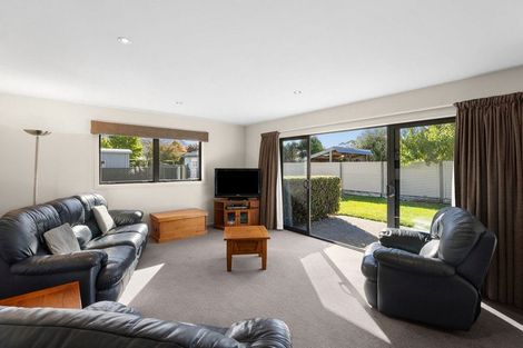 Photo of property in 1 Coromandel Street, Wanaka, 9305