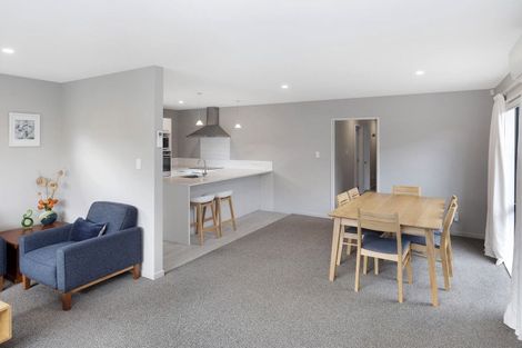 Photo of property in 2 Strone Close, Broomfield, Christchurch, 8042