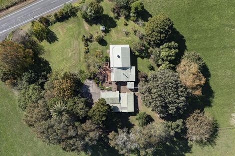 Photo of property in 2059 State Highway 16, Helensville, 0875