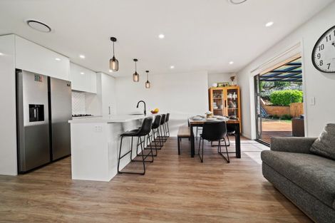 Photo of property in 21c Garrett Drive, Whalers Gate, New Plymouth, 4310