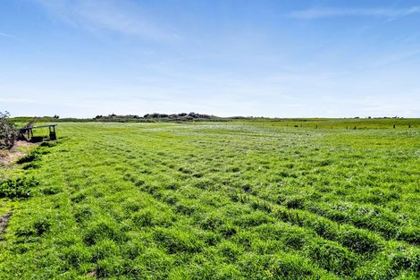 Photo of property in 270 Brown Road, Brixton, Waitara, 4382
