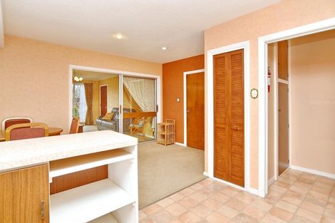 Photo of property in 1 Larkhill Place, Russley, Christchurch, 8042