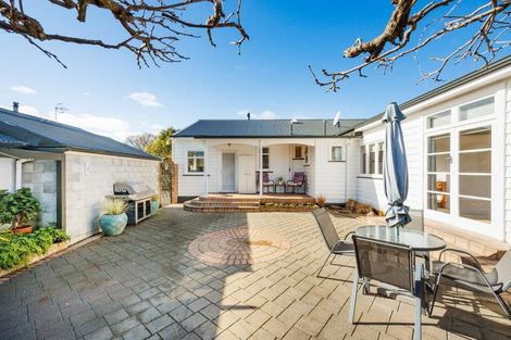 Photo of property in 21 Karina Terrace, Roslyn, Palmerston North, 4414