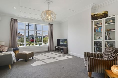 Photo of property in 18 Alma Street, Saint Kilda, Dunedin, 9012