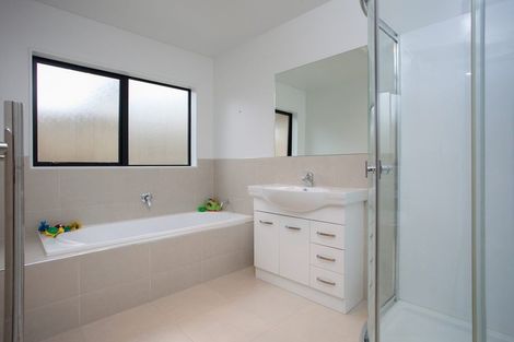 Photo of property in 4 Vosper Close, Leamington, Cambridge, 3432