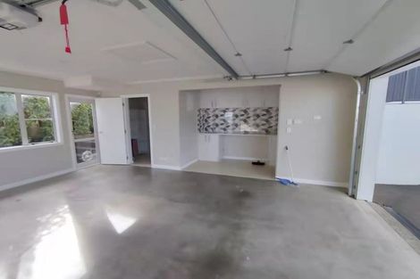 Photo of property in 56 Moyrus Crescent, East Tamaki Heights, Auckland, 2016