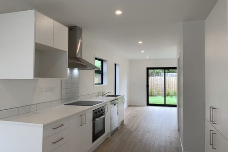 Photo of property in 24 Rauemi Way, Te Atatu South, Auckland, 0610