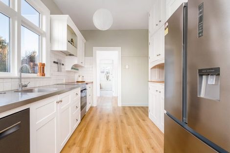 Photo of property in 86 Saint Martins Road, Saint Martins, Christchurch, 8022