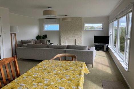 Photo of property in 48 Huntingdon Street, Northland, Wellington, 6012