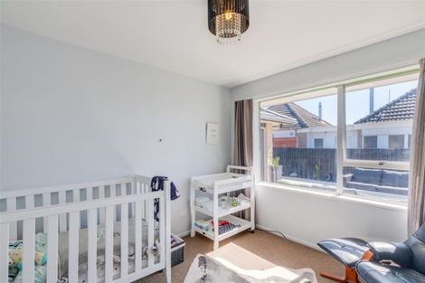 Photo of property in 32 Inwoods Road, Parklands, Christchurch, 8083