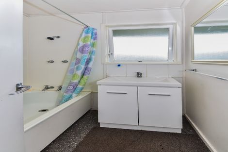 Photo of property in 18 Rata Street, Waiuku, 2123