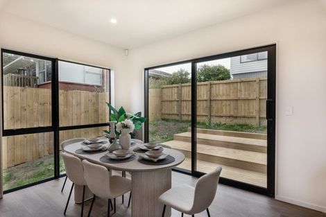 Photo of property in 39c Target Road, Totara Vale, Auckland, 0629