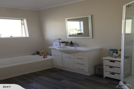 Photo of property in 1/44 Nile Road, Milford, Auckland, 0620