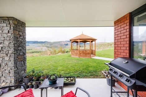 Photo of property in 172 Kingsdale Park Drive, Aokautere, Palmerston North, 4471