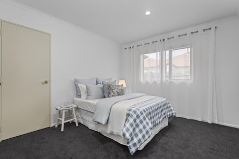 Photo of property in 7 Strachan Way, Highbury, Palmerston North, 4412