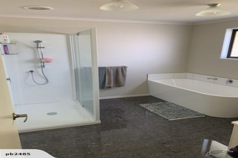 Photo of property in 31 Branch Road, Highlands Park, New Plymouth, 4312