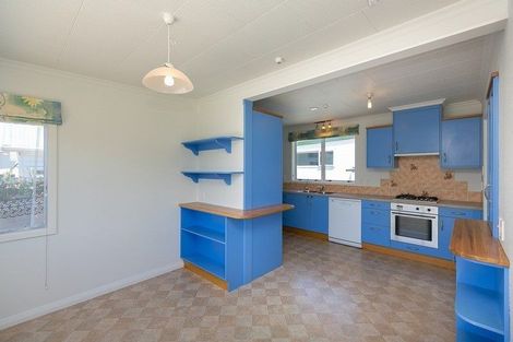 Photo of property in 10 Union Street, Merrilands, New Plymouth, 4312