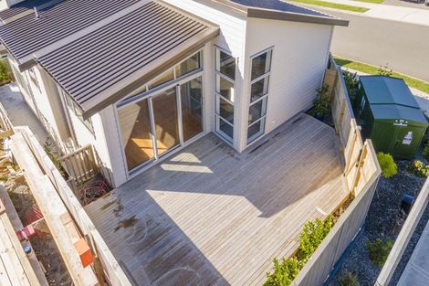Photo of property in 165 Amesbury Drive, Churton Park, Wellington, 6037