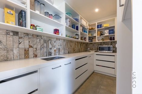 Photo of property in 88 Taupaki Road, Taupaki, 0782
