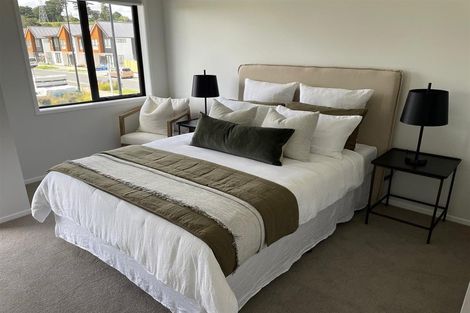 Photo of property in 62 Papatupu Way, Kumeu, 0810