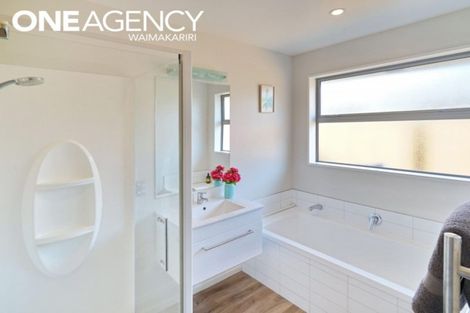 Photo of property in 11 Kuta Street, Pegasus, 7612
