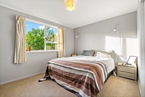 Photo of property in 25 Helleur Road, Massey, Auckland, 0614