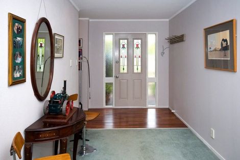 Photo of property in 4 Nassau Court, Half Moon Bay, Auckland, 2012