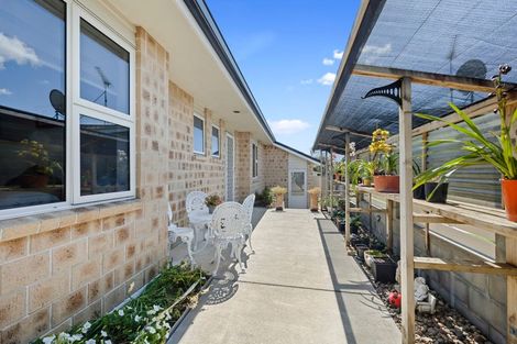 Photo of property in 11 Wesley Avenue, Frankleigh Park, New Plymouth, 4310