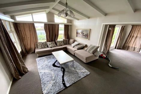 Photo of property in 66 Staveley Street, Avonhead, Christchurch, 8042