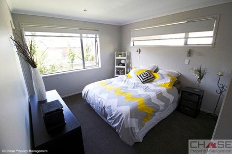 Photo of property in 16a Holiday Road, Stanmore Bay, Whangaparaoa, 0932