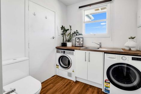 Photo of property in 35 Johnstone Street, Tinwald, Ashburton, 7700